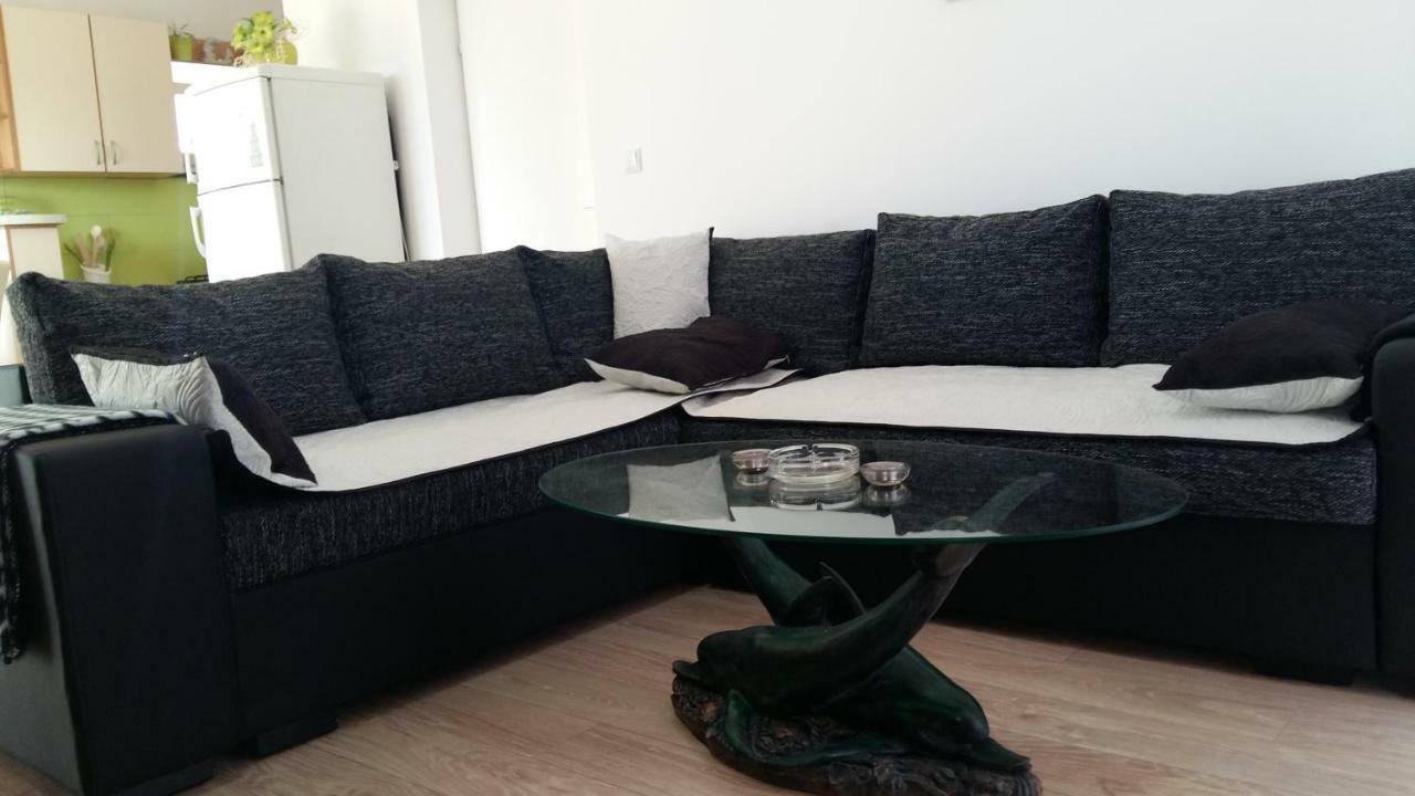 Apartment Ilina Vodice Luaran gambar