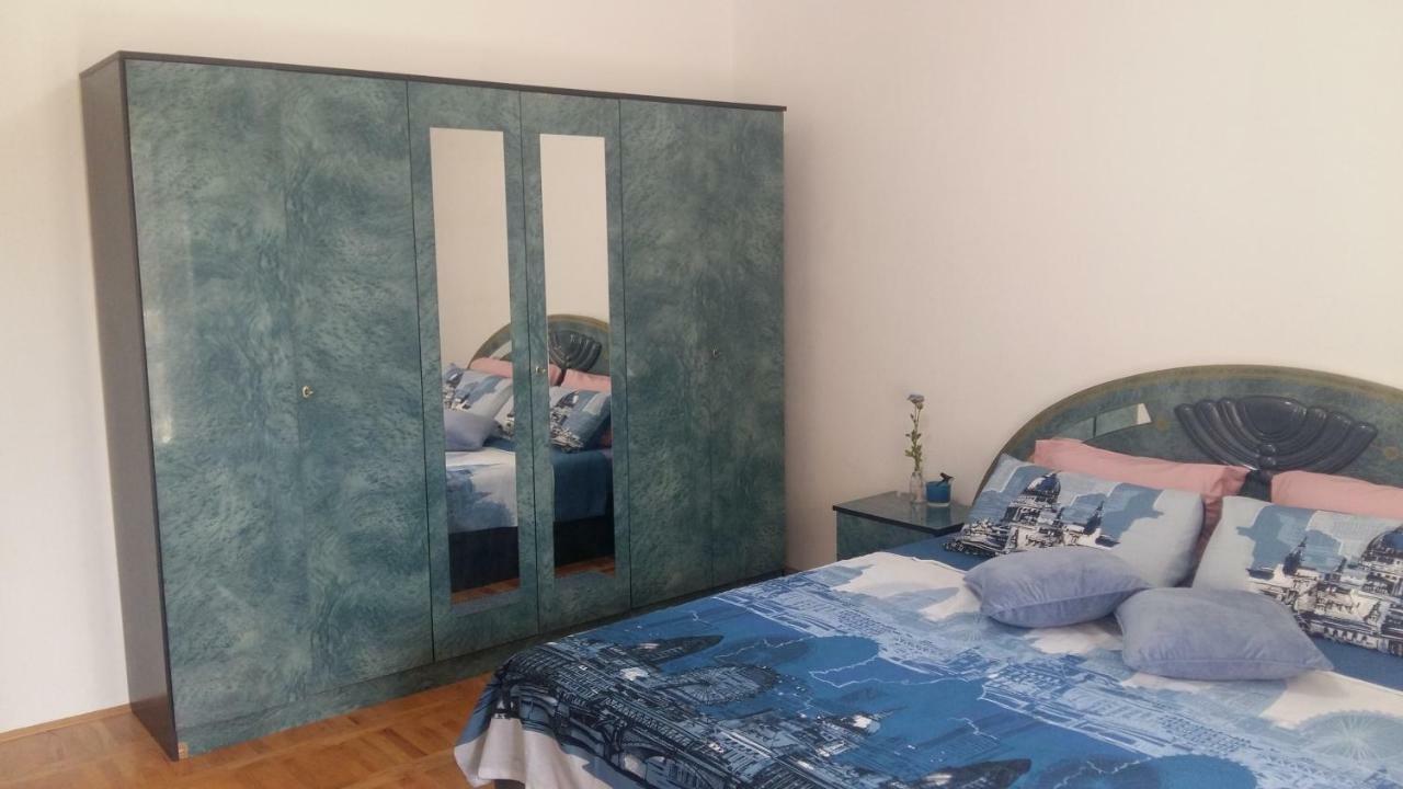 Apartment Ilina Vodice Luaran gambar