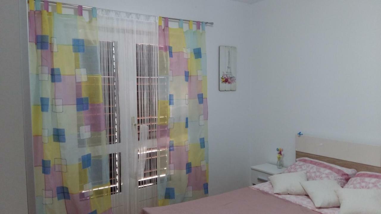 Apartment Ilina Vodice Luaran gambar