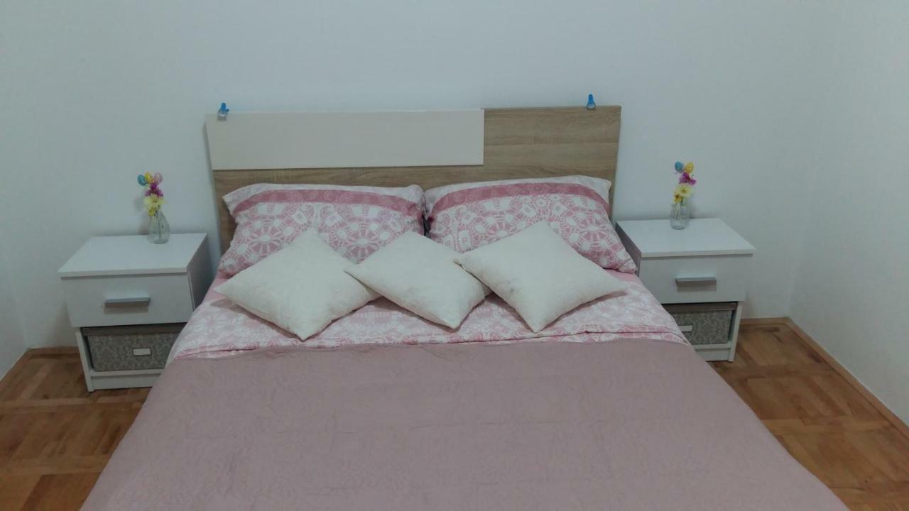 Apartment Ilina Vodice Luaran gambar
