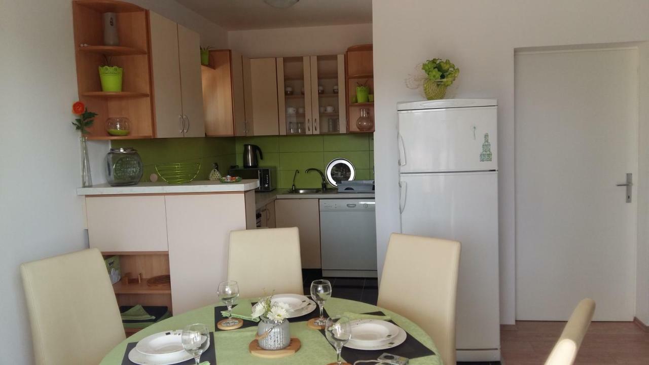 Apartment Ilina Vodice Luaran gambar