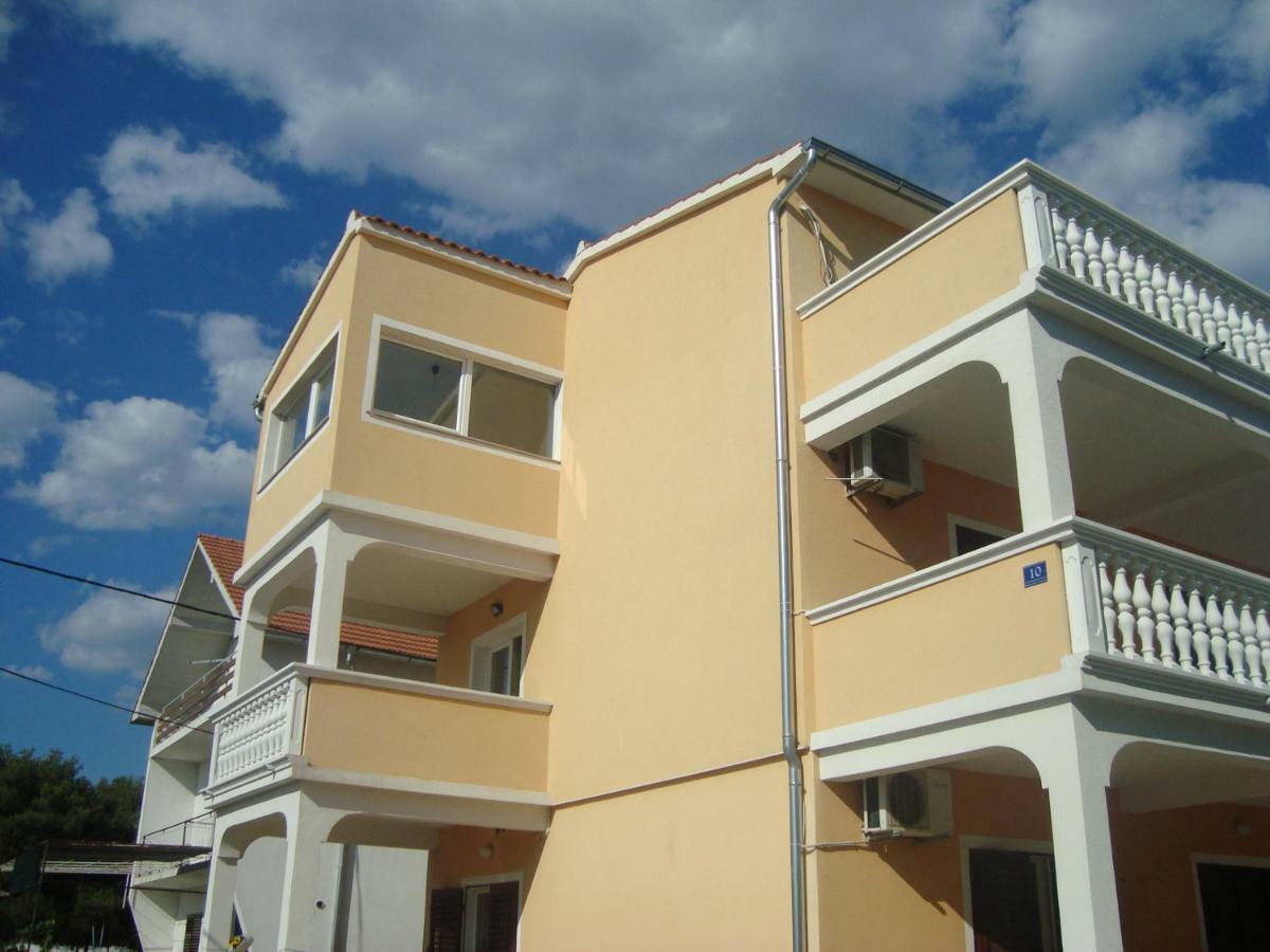 Apartment Ilina Vodice Luaran gambar